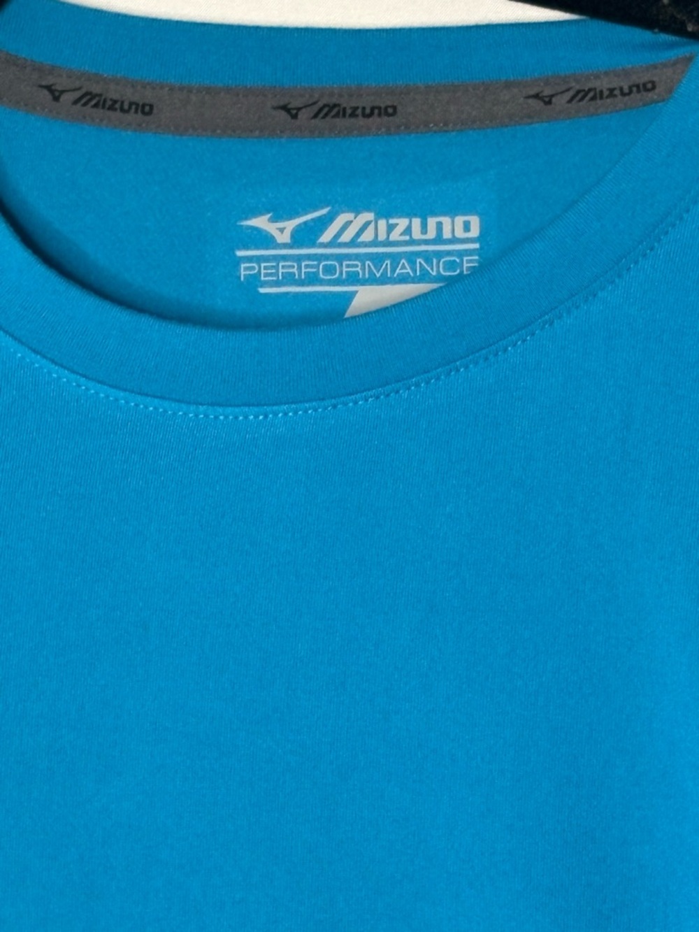 Mizuno Youth Large performance attack tee Diva Blue NEW - Picture 10 of 11